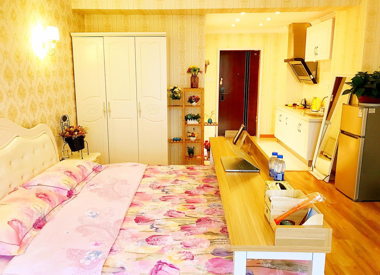 Line 2 Apartment Wuhan Luaran gambar