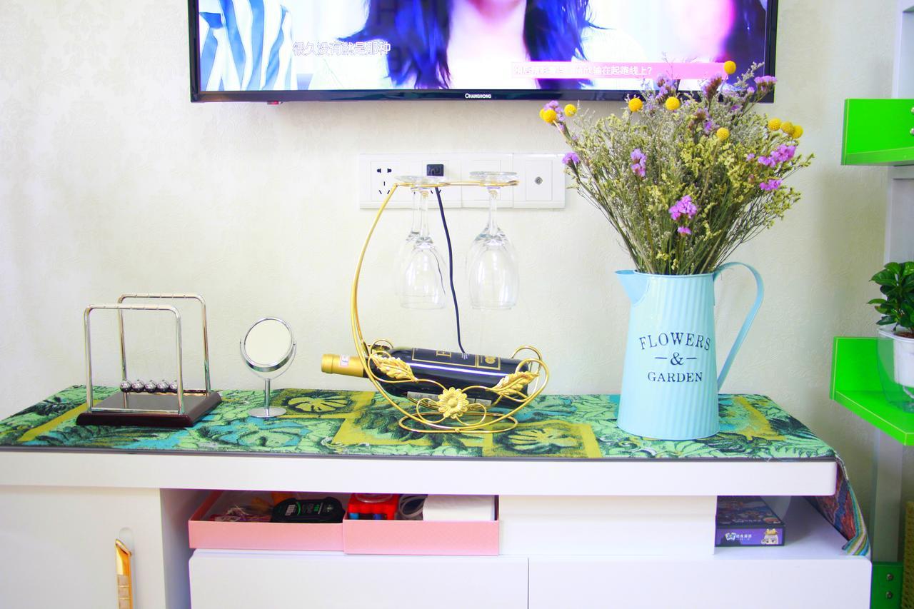 Line 2 Apartment Wuhan Luaran gambar